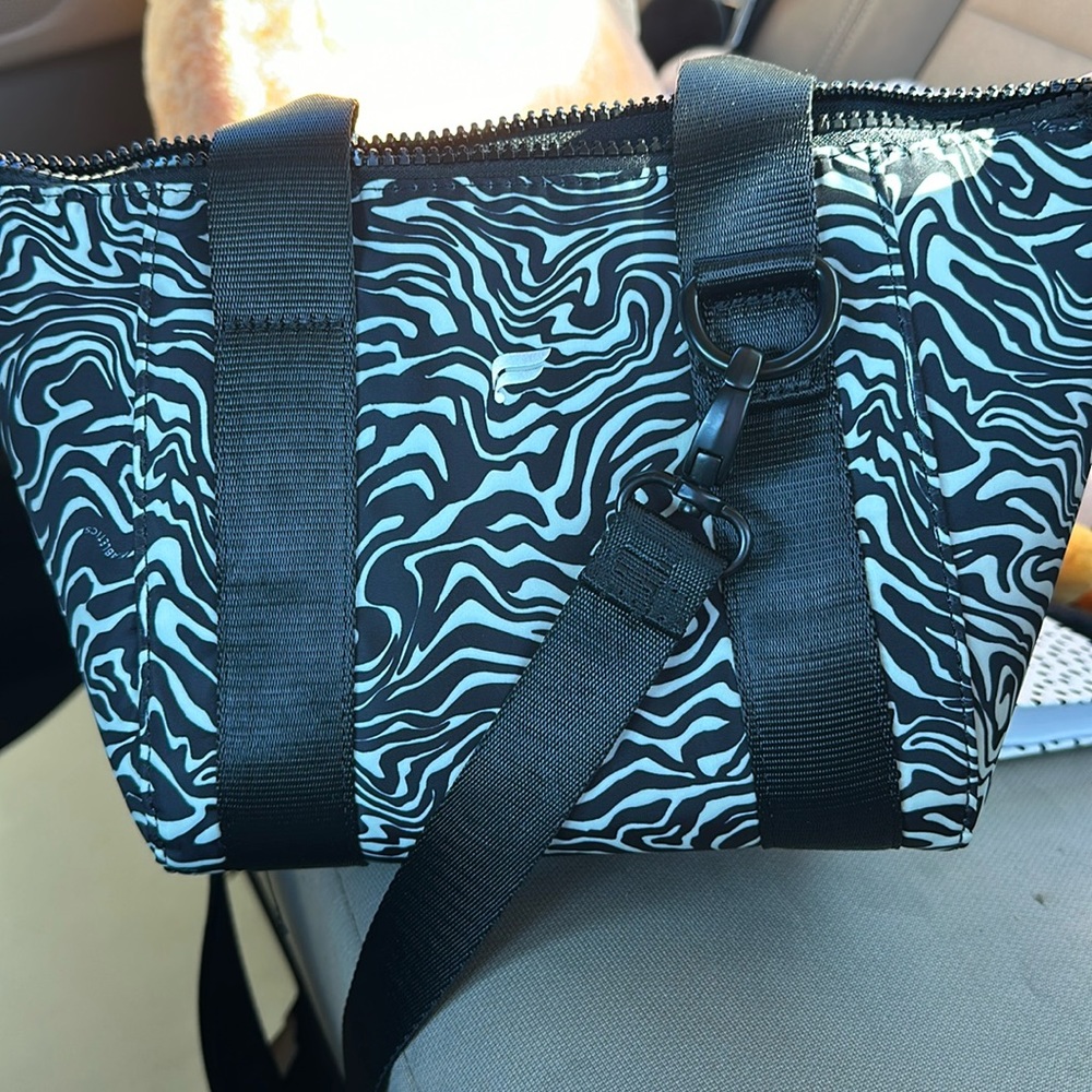 Fabletics Mini Marbled Zebra - image 1
